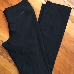Black Nike Dry Fit yoga pants